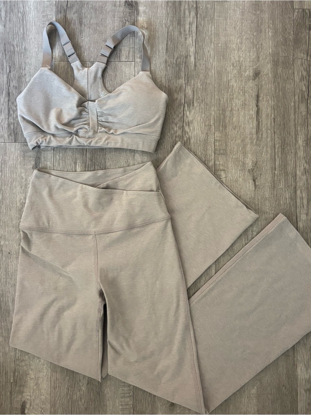 Beyond Yoga Spacedye At Your Leisure Bootcut Leggings & On Center Bra Set